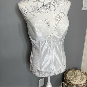 Vintage Va Bien Satin Corset White Lace Accent With Removable Cup Hook Eye 38D